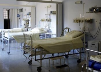 Idosa internada com infecção hospitalar deve ter tratamento domiciliar custeado por plano de saúde, decide TJ/RN