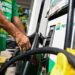 Petrobras reduz preço da gasolina em 4,66% para distribuidoras