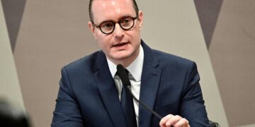 Cristiano Zanin é oficialmente nomeado ministro do STF