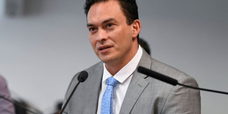 Styvenson Valentim pode fechar ainda hoje seu ingresso no PP