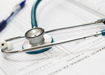 Estado é condenado a indenizar paciente por erro em diagnóstico de HIV