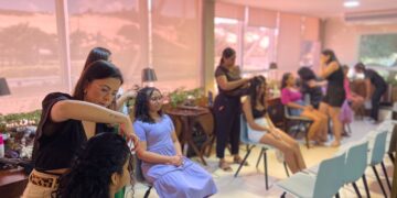 Hotel Barreira Roxa e GACC realizam ensaio fotográfico para baile de debutantes