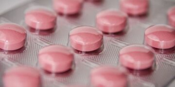 Prefeitura de Parnamirim tem recursos bloqueados para custear tratamento de adolescente com epilepsia