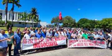 Governo negocia apenas parte da dívida com municípios e declara “estranheza” sobre manifestação dos prefeitos
