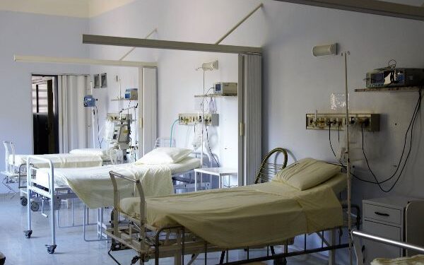 Idosa com insuficiência cardíaca terá internação custeada pelo Estado