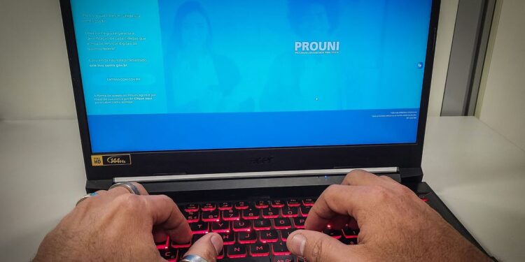 Prazo para manifestar interesse na lista do ProUni acaba amanhã