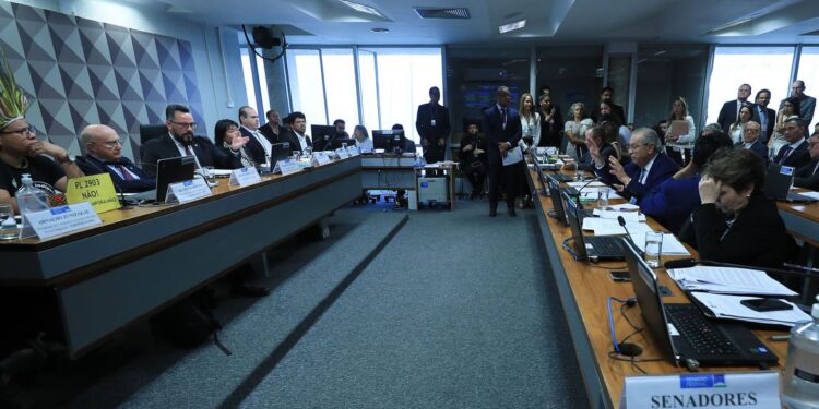 Comissão aprova marco temporal para demarcação de terras indígenas