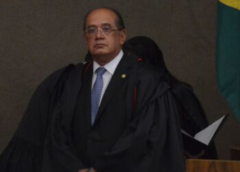 Gilmar Mendes anula provas de investigação que envolve aliados de Lira
