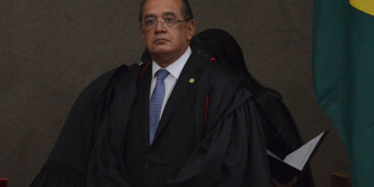 Gilmar Mendes anula provas de investigação que envolve aliados de Lira