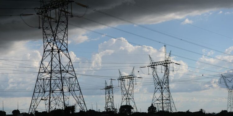 MME pedirá investigação da PF e da Abin sobre interrupção de energia