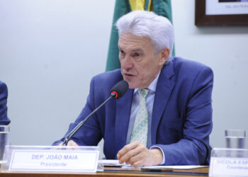 João Maia caminha para assegurar presidência do PP
