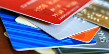Banco Central estuda o fim do crédito rotativo do cartão de crédito