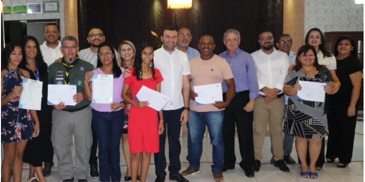 Sistema Fecomércio RN realiza entrega de certificados em Macaíba