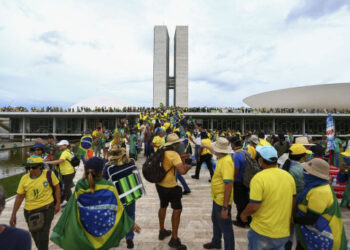 Mais de 90 réus detidos pelos atos golpistas de 8 de janeiro são libertados pelo STF, mediante cumprimento de medidas cautelares