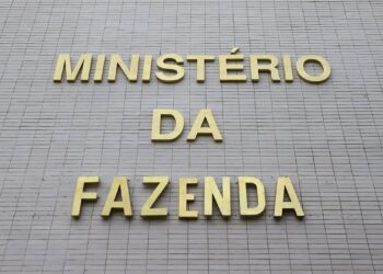 Alíquota-padrão do IVA ficará entre 25,45% e 27%, calcula Fazenda