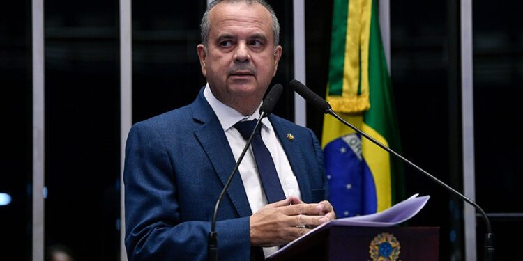 Juiz anula condenações contra Rogério Marinho