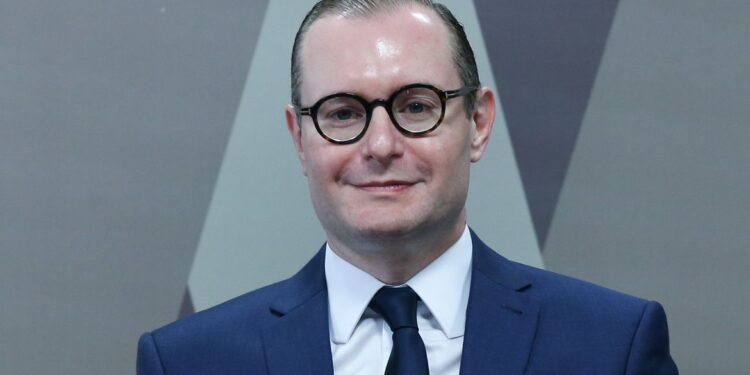 Zanin toma posse no cargo de ministro do STF nesta quinta-feira