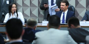 CPMI pode reconvocar Mauro Cid e quebrar sigilos de Zambelli