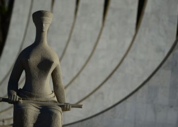 STF retoma julgamento sobre descriminalização do porte de drogas