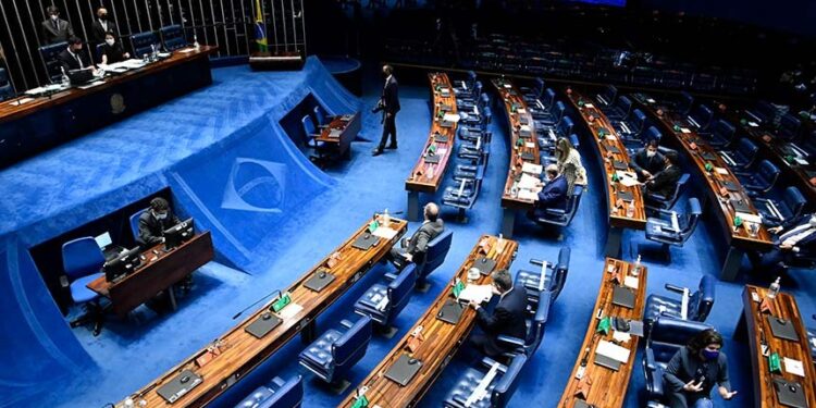 Senado aprova facilitação de garantias para ampliar acesso ao crédito