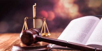 Consumidor será indenizado por banco que realizou descontos indevidos em sua conta