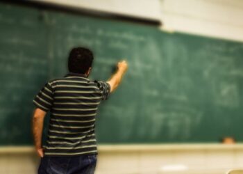 Concurso: decisão não vê ilegalidade em contratação temporária de professores