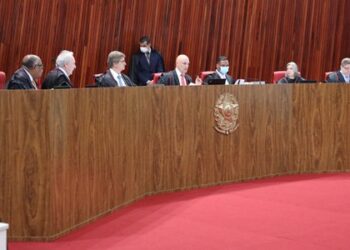 TSE começa a julgar recurso de Bolsonaro contra inelegibilidade