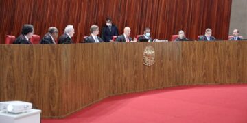 TSE começa a julgar recurso de Bolsonaro contra inelegibilidade