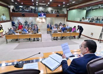 Após promessa do governo sobre emendas parlamentares, AL aprova novo Refis