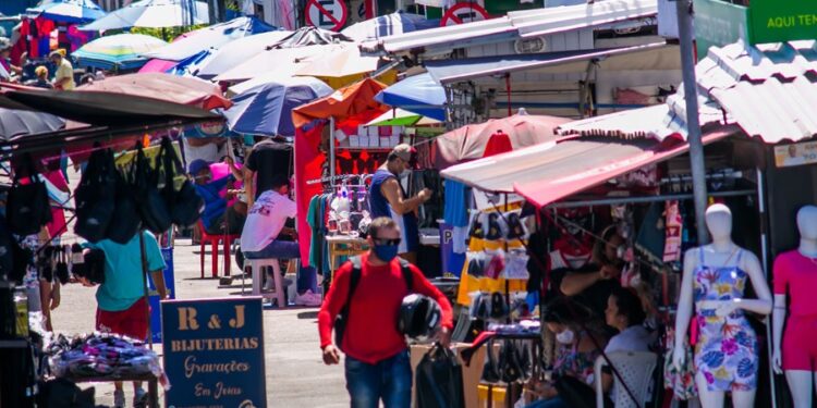 Confira o horário de funcionamento do comércio no Dia dos Santos Mártires de Cunhaú e Uruaçu