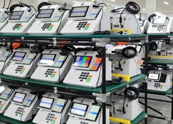 Mais de 28 mil novas urnas eletrônicas devem ser entregues aos TREs em setembro