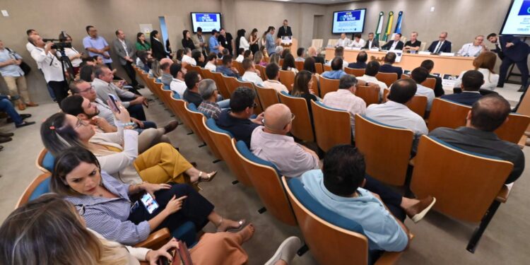 AL e bancada federal se comprometem com projetos que garantem mais recursos a prefeituras