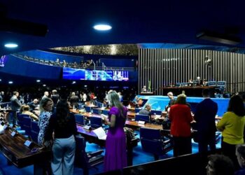 Senado aprova PL da taxação dos fundos exclusivos e offshores