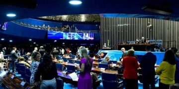 Senado aprova PL da taxação dos fundos exclusivos e offshores