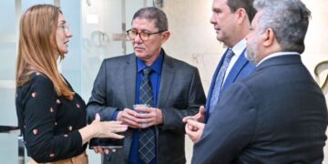 Bloco Independente dá primeira dor de cabeça a Fátima Bezerra