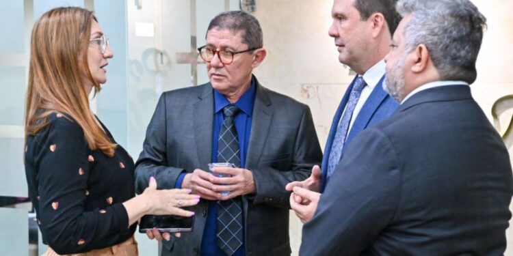 Bloco Independente dá primeira dor de cabeça a Fátima Bezerra