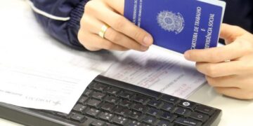 Prorrogação da desoneração da folha de pagamento de diversos setores é vetada por Lula