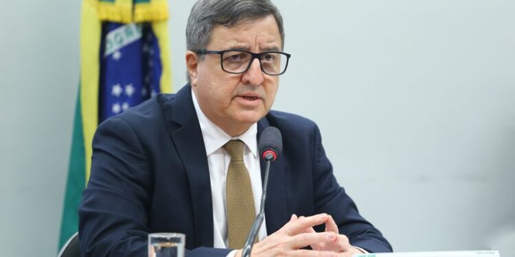 Relator da LDO de 2024 busca alternativas para financiamento do Fundo Eleitoral