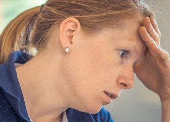 Portadora de enxaqueca crônica garante na Justiça acesso a tratamento custeado por Município