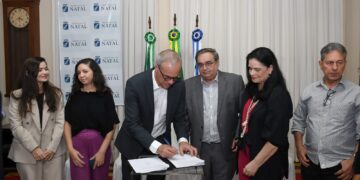 Prefeitura do Natal e UFRN assinam convênio para combate ao analfabetismo