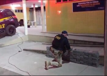 Em Macaíba, PRF prende casal com 150kgs de cocaína