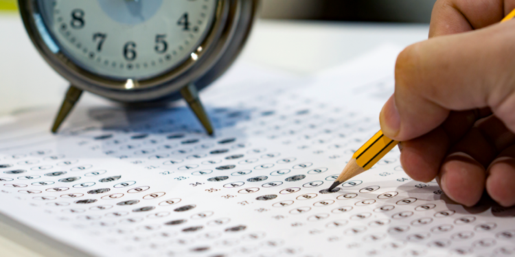 62 concursos vão abrir 3.676 vagas na semana Pré-Natal; inicial de até R$ 19.952