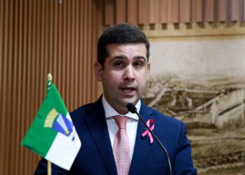 Proibição de uso da linguagem neutra nas escolas públicas e privadas de Natal é aprovada na Câmara Municipal