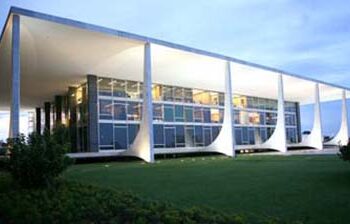 Recursos de denunciados pelos atos golpistas de 8 de janeiro são rejeitados pelo STF