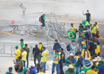 Moraes determina execução da pena de condenado por atos golpistas