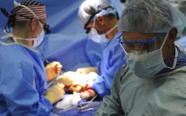 Justiça determina que plano de saúde realize cirurgias reparadoras em paciente com obesidade