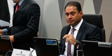 ‘Flávio Dino nunca se afastou do mundo jurídico’, diz relator na CCJ