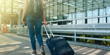 Consumidora receberá indenização de companhia aérea por atraso em viagem