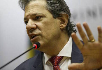 Haddad anuncia medidas de arrecadação com reoneração gradual da folha