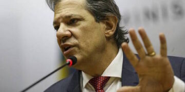 Haddad anuncia medidas de arrecadação com reoneração gradual da folha